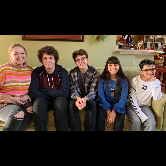 Meet your Posher, Kelly - Picture 3 of 3